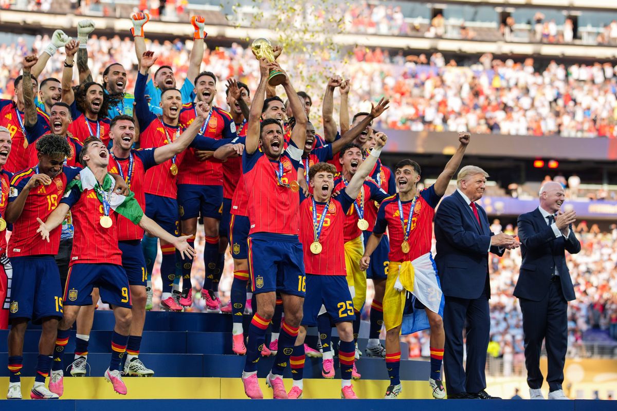 Donald Trump Refuses To Leave World Cup Trophy Ceremony As Spain Donald Trump Refuses To Leave World Cup Trophy Ceremony As Spain